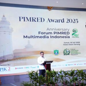 Panglima TNI Raih Penghargaan Pemimpin Visioner di Pimred Award 2025