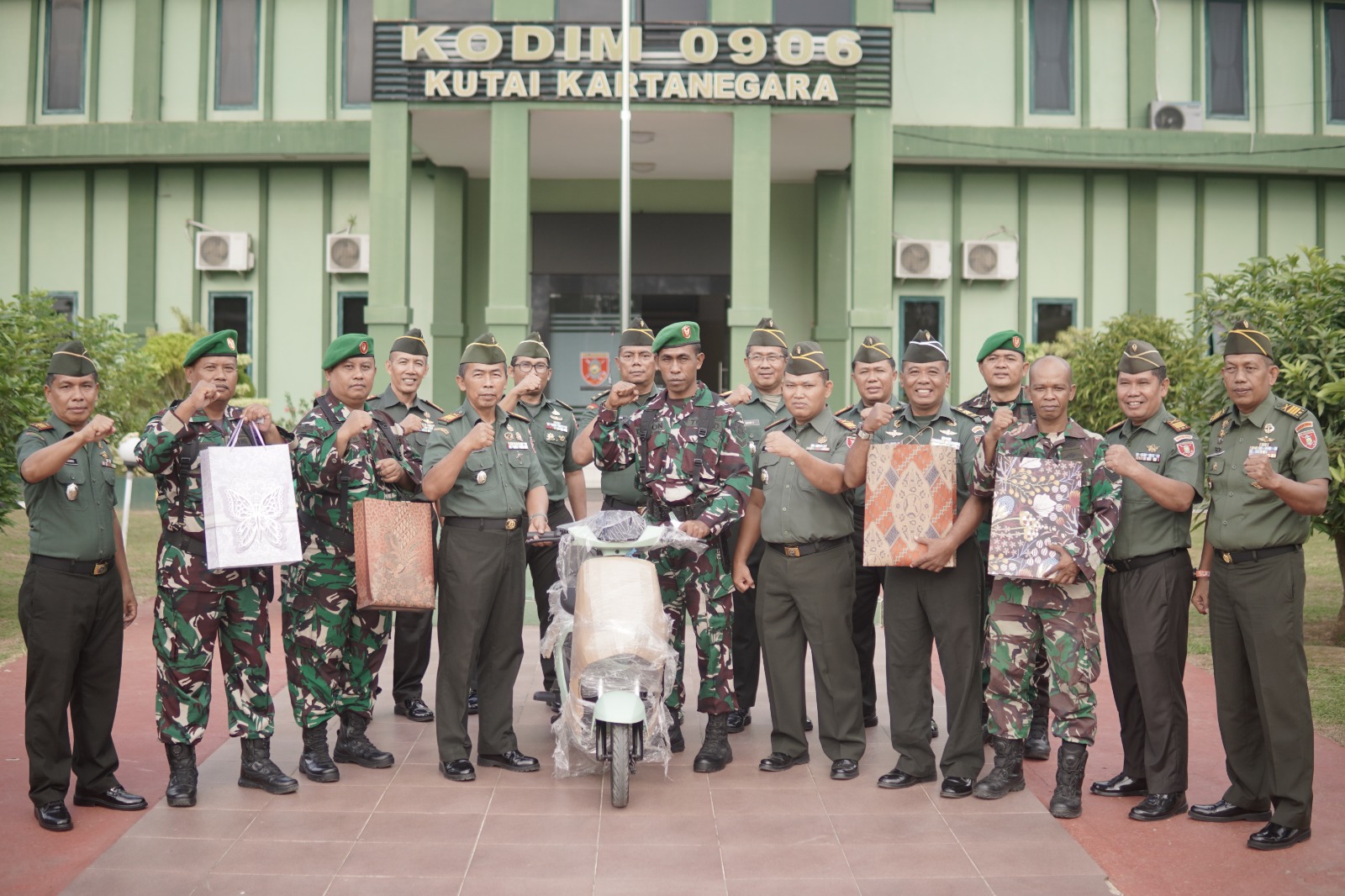 Kodim 0906/Kkr Berikan Doorprize Sebagai Wujud Apresiasi Kepada Peserta Secaba dan Tamtama Gelombang II