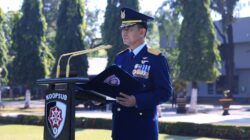 Puncak Peringatan Ke-78 Hari Bakti TNI AU, Personel Lanud Sultan Hasanuddin Ikuti Upacara di Makoopsud II