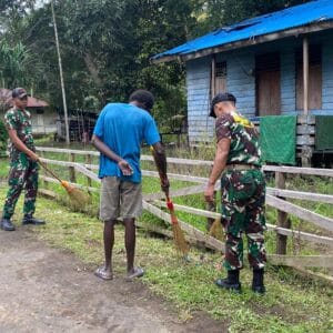 Peduli Lingkungan, Satgas Yonif 312/KH Turun Tangan di Rawabiru