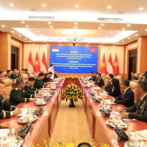 Panglima TNI dan Menhan RI Perkuat Kerja Sama Pertahanan Dengan Vietnam