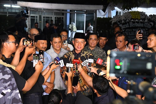 Panglima TNI Melayat Almarhum Marsma TNI Fajar Adriyanto, Kenang Sosok Bersahaja dan Penuh Senyum