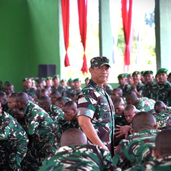 Hadir Sebagai Motivator Menuju Pembaharuan Pendidikan, Pangdam Support Rindam XVIII/Kasuari