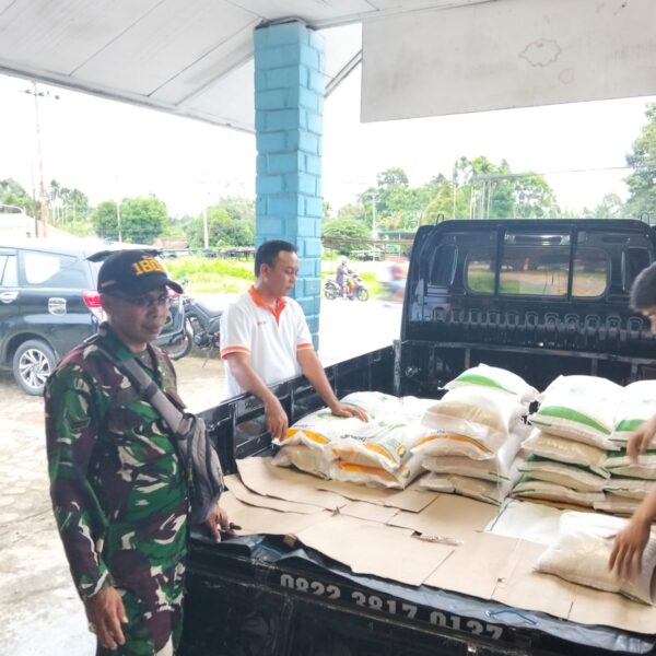 Kodam XVIII/Kasuari Mendukung Penuh Program Penyaluran Bantuan Beras Bulog