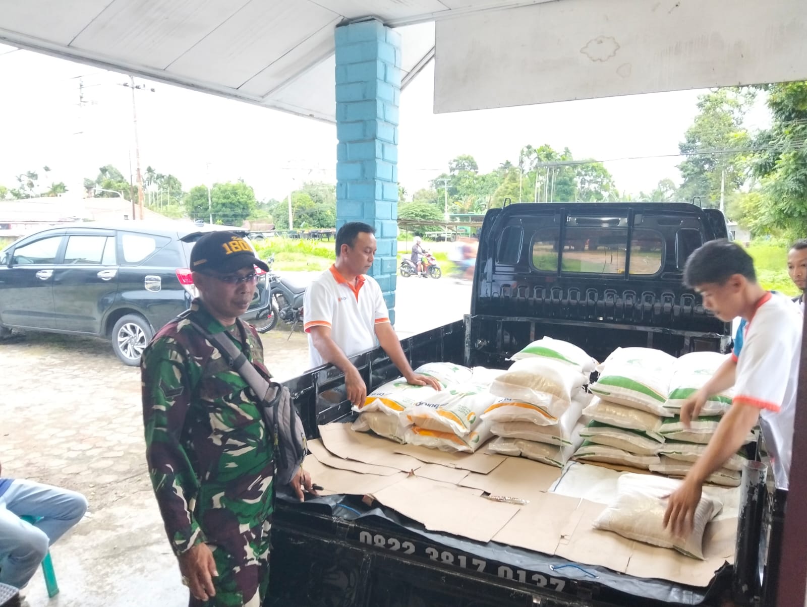 Kodam XVIII/Kasuari Mendukung Penuh Program Penyaluran Bantuan Beras Bulog