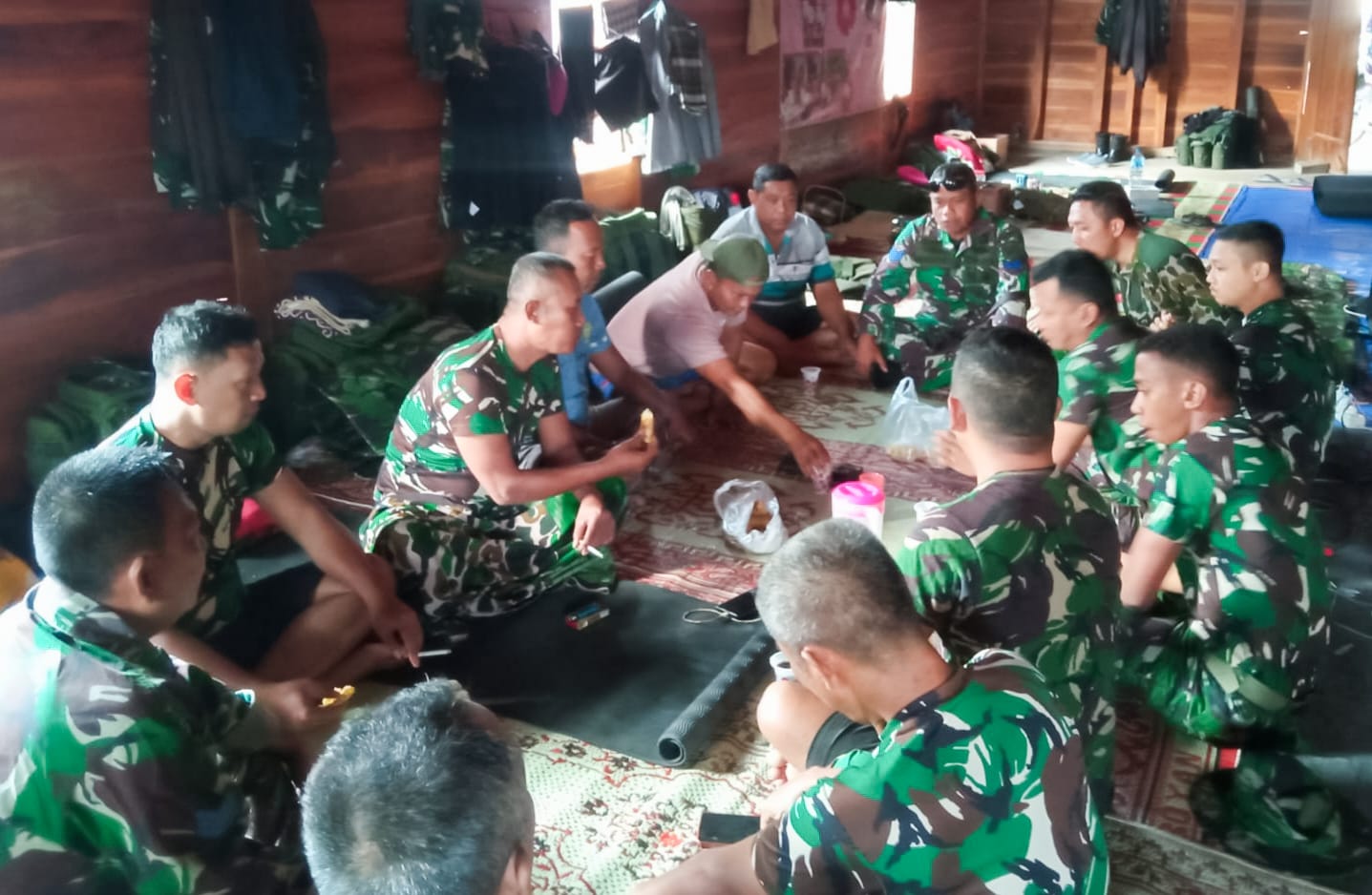 Selama Sebulan, Satgas TMMD 125 Bojonegoro Makan Bareng Warga