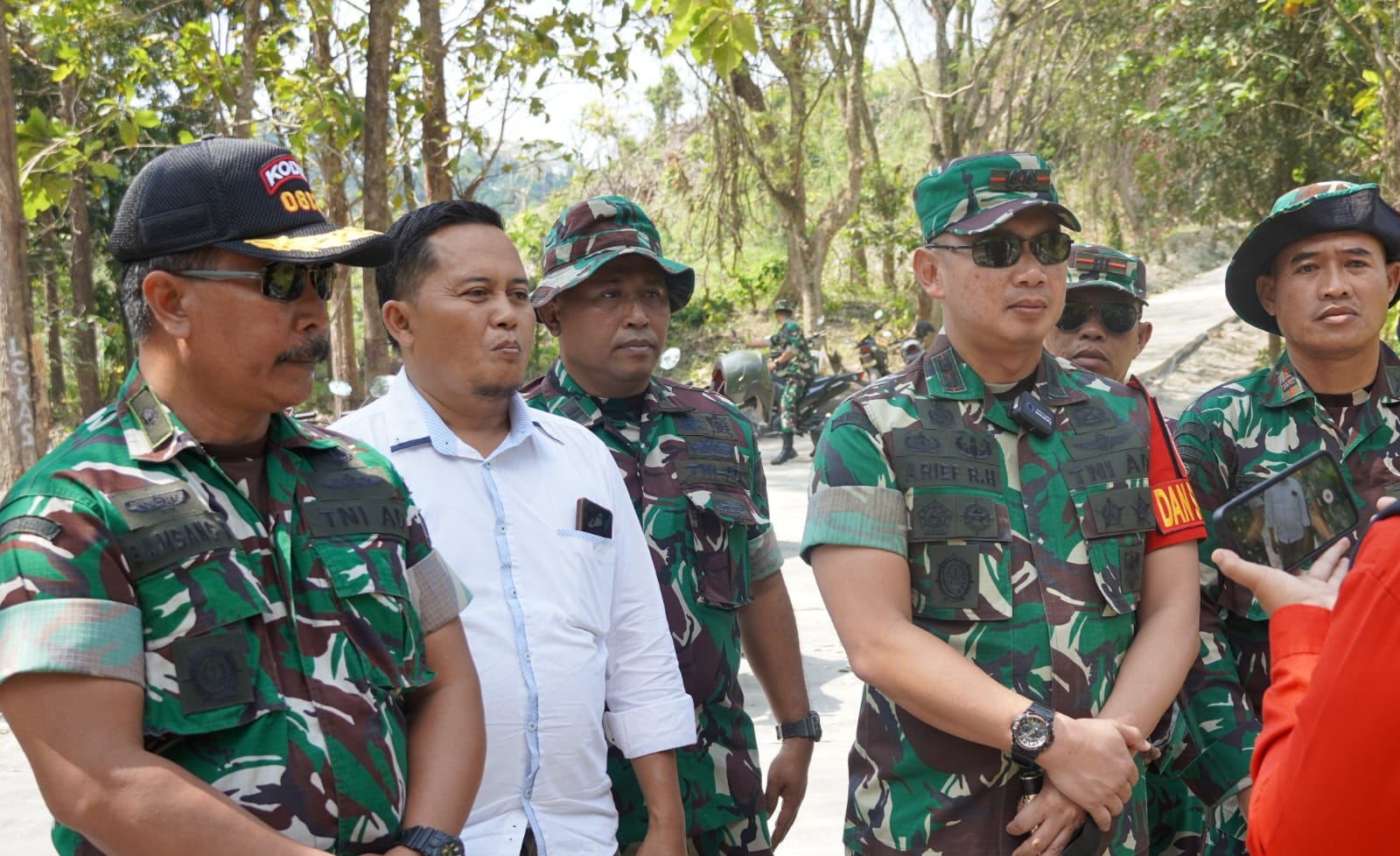 TMMD 125 Bojonegoro Tuntaskan Pengecoran Jalan Beton, Semangat Gotong Royong Membangun Desa