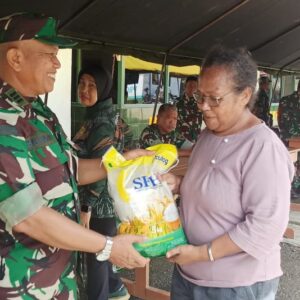 Kodim 1802 Sorong Gelar Pangan Murah, Warga Serbu Beras Berkualitas