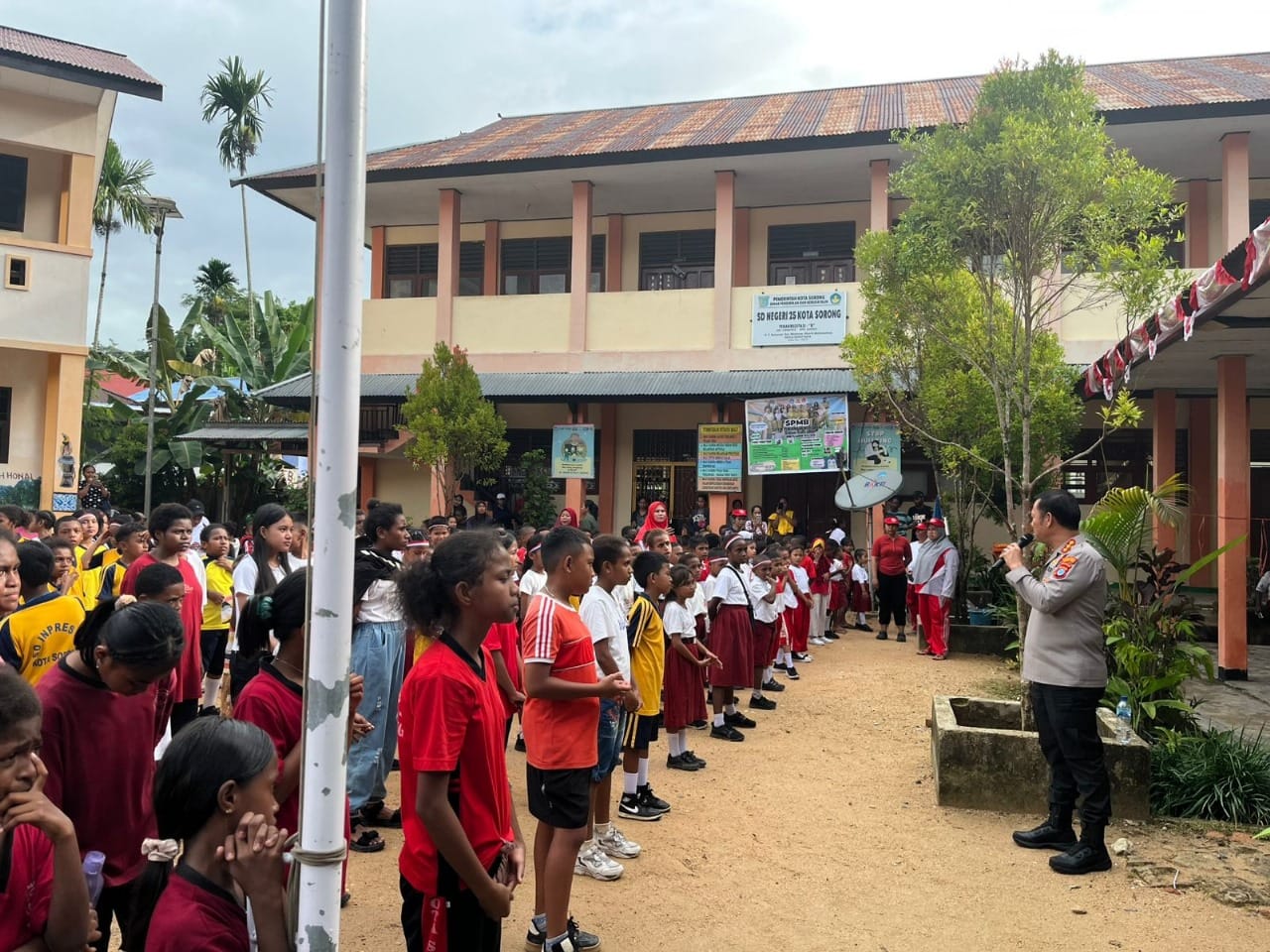 Semarakkan HUT RI ke-80, Kapolresta Sorong Kota Buka Rangkaian Perlombaan untuk Siswa SD