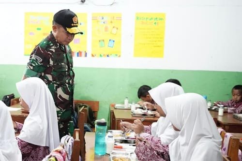 TNI Kawal Penuh Program Makan Bergizi Gratis untuk Anak Bangsa