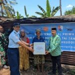 Lanud Sultan Hasanuddin Tebar Kepedulian, Salurkan Tali Asih di Momen HUT Ke-80 TNI