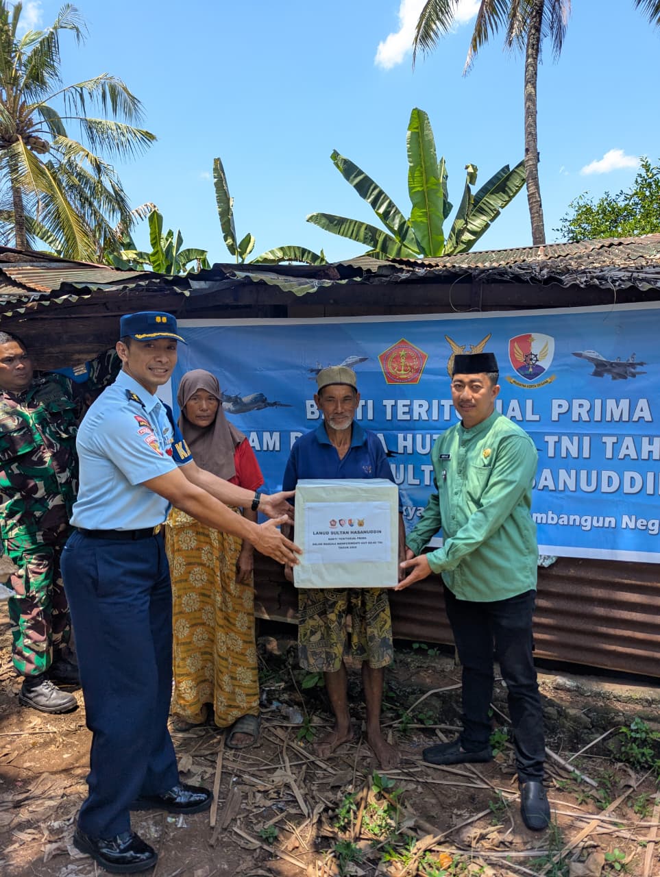 Lanud Sultan Hasanuddin Tebar Kepedulian, Salurkan Tali Asih di Momen HUT Ke-80 TNI
