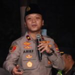 Ajak Warga Aktif Jaga Lingkungan, Wakapolres Cilegon Tinjau Pos Kamling di Anyer