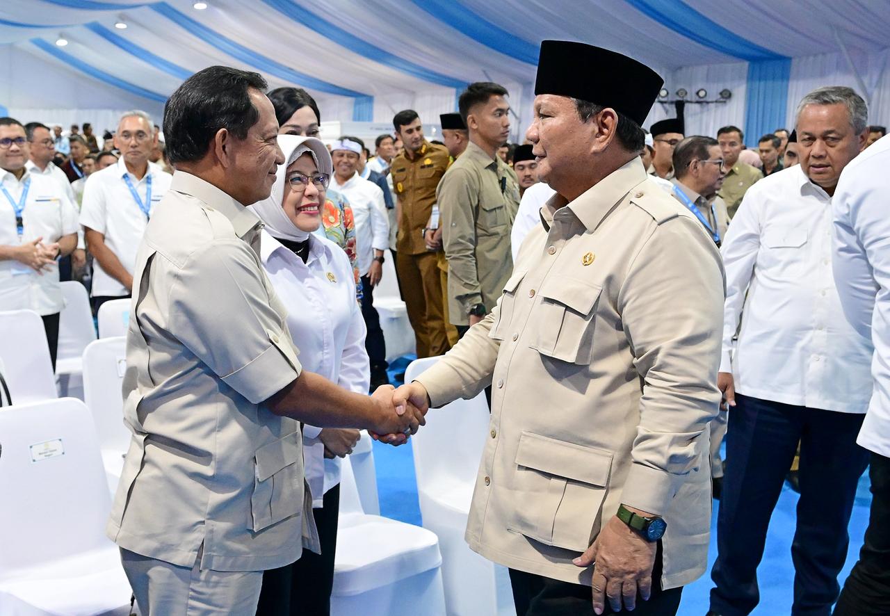 Mendagri Tito Hadiri Akad Massal 26 Ribu KPR FLPP dan Serah Terima Kunci Rumah bagi Masyarakat Berpenghasilan Rendah