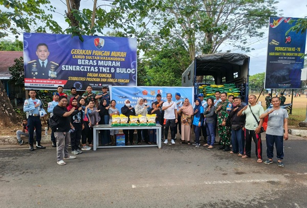 Lanud Sultan Hasanuddin Gelar Gerakan Pangan Murah di Car Free Day, Sediakan 3 Ton Beras SPHP Bulog