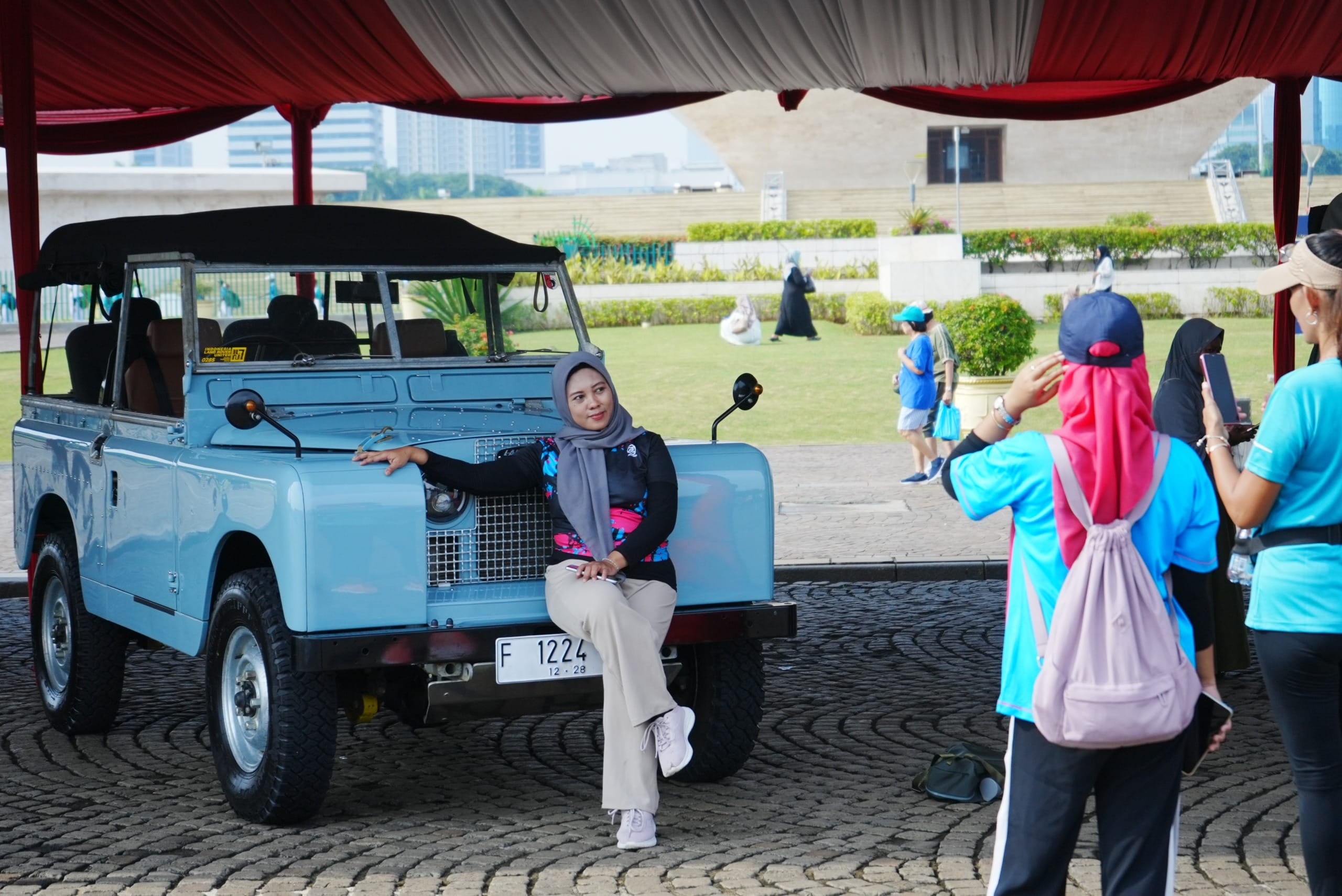 320 Kendaraan Legendaris Meriahkan Pesta Rakyat HUT ke-80 TNI di Monas 320 Kendaraan Legendaris Meriahkan Pesta Rakyat HUT ke-80 TNI di Monas