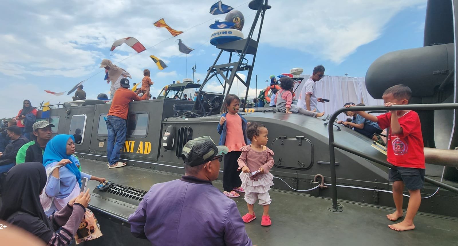 Dari Lari Bareng Kasad hingga Es Krim Gratis, TNI AD Fair Hari Kedua Diserbu Ribuan Pengunjung