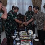 HUT ke-80 TNI, Generasi Penerus Pererat Tali Silaturahmi dengan Sesepuh TNI