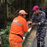 Prajurit Yonif 2 Marinir Berbagi Kebaikan Dengan Kegiatan Jum’at Berkah