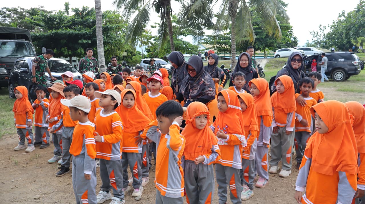 Kodam Kasuari Terima Kunjungan Edukasi TK IT Insan Mulia dan TK Yapis : Cinta TNI Sejak Dini Serta Belajar, Bermain, dan Cinta Tanah Air