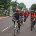 Penuh Semangat, Perwira Yonif 2 Marinir Ikuti Olahraga Sepeda Bersama Seluruh Perwira Brigif 1 Marinir