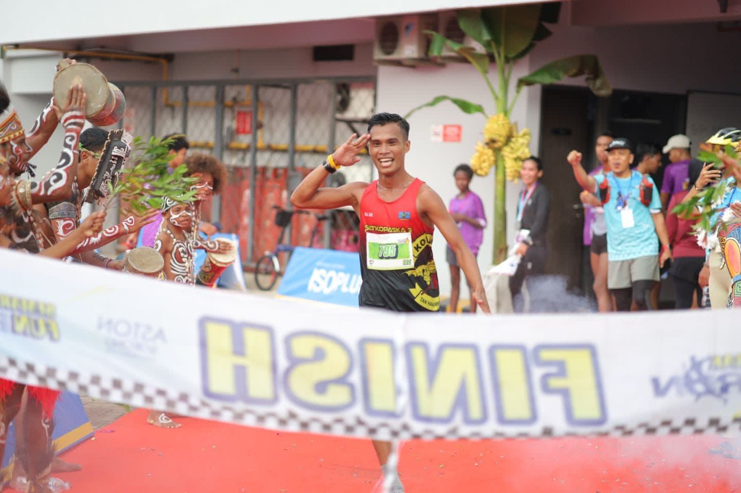 Prestasi Membanggakan, Atlet Satkopaska Koarmada III Raih Juara 1 di Ajang Semarak Aston Fun Run 2025 Prestasi Membanggakan, Atlet Satkopaska Koarmada III Raih Juara 1 di Ajang Semarak Aston Fun Run 2025