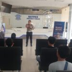 POLANTAS MENYAPA Polres Tuban, Warga Diberi Pemahaman Lengkap Soal SIM dan STNK