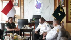 Pangdam Kasuari Terima Audiensi Bupati Manokwari Bahas Sinergi Percepatan Pembangunan, Hingga Keamanan Wilayah Manokwari Pangdam Kasuari Terima Audiensi Bupati Manokwari Bahas Sinergi Percepatan Pembangunan, Hingga Keamanan Wilayah Manokwari