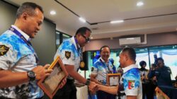 Panglima TNI Hadiri Kejuaraan Menembak Kasau Cup 2025 di Brigade Parako I Pasgat Panglima TNI Hadiri Kejuaraan Menembak Kasau Cup 2025 di Brigade Parako I Pasgat