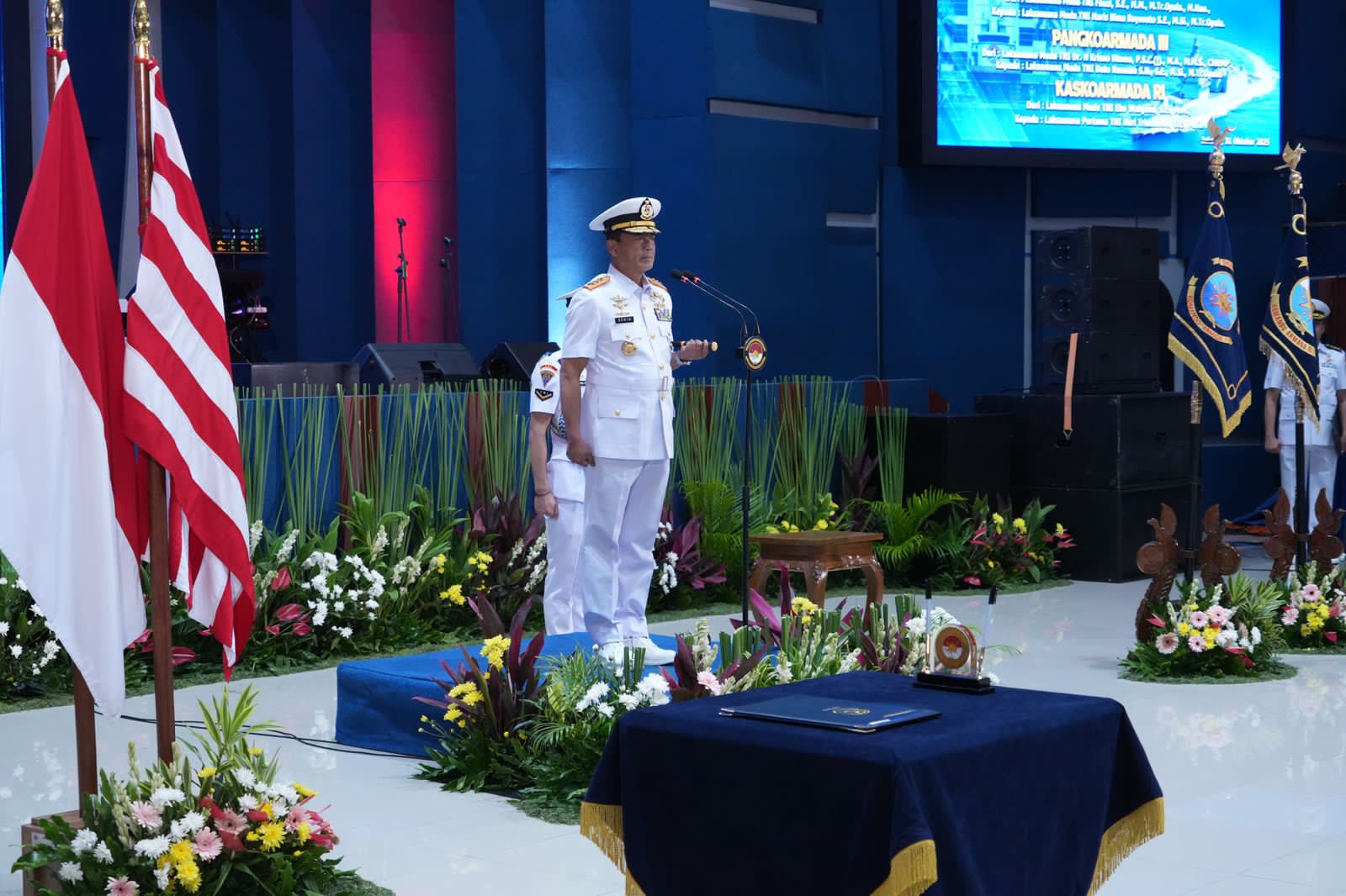 LAKSDA TNI DATO RUSMAN SN, S.E., M.Si., M.TR. OPSLA. RESMI JABAT PANGKOARMADA III, LANJUTKAN KEPEMIMPINAN KOARMADA III