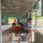 Semangat Terus Berlanjut, Satgas TMMD 126 Kodim Tambrauw Lanjutkan Perehaban Gereja di Tahap Dinding dan Pemasangan Keramik