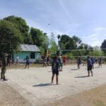 Satgas TMMD 126 dan Warga Saukorem Jalin Keakraban Lewat Olahraga Voli