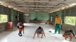 Satgas TMMD 126 Kodim Tambrauw Masuki Tahap Finishing Pemasangan Keramik dan Pengecatan Gereja Advent Satgas TMMD 126 Kodim Tambrauw Masuki Tahap Finishing Pemasangan Keramik dan Pengecatan Gereja Advent