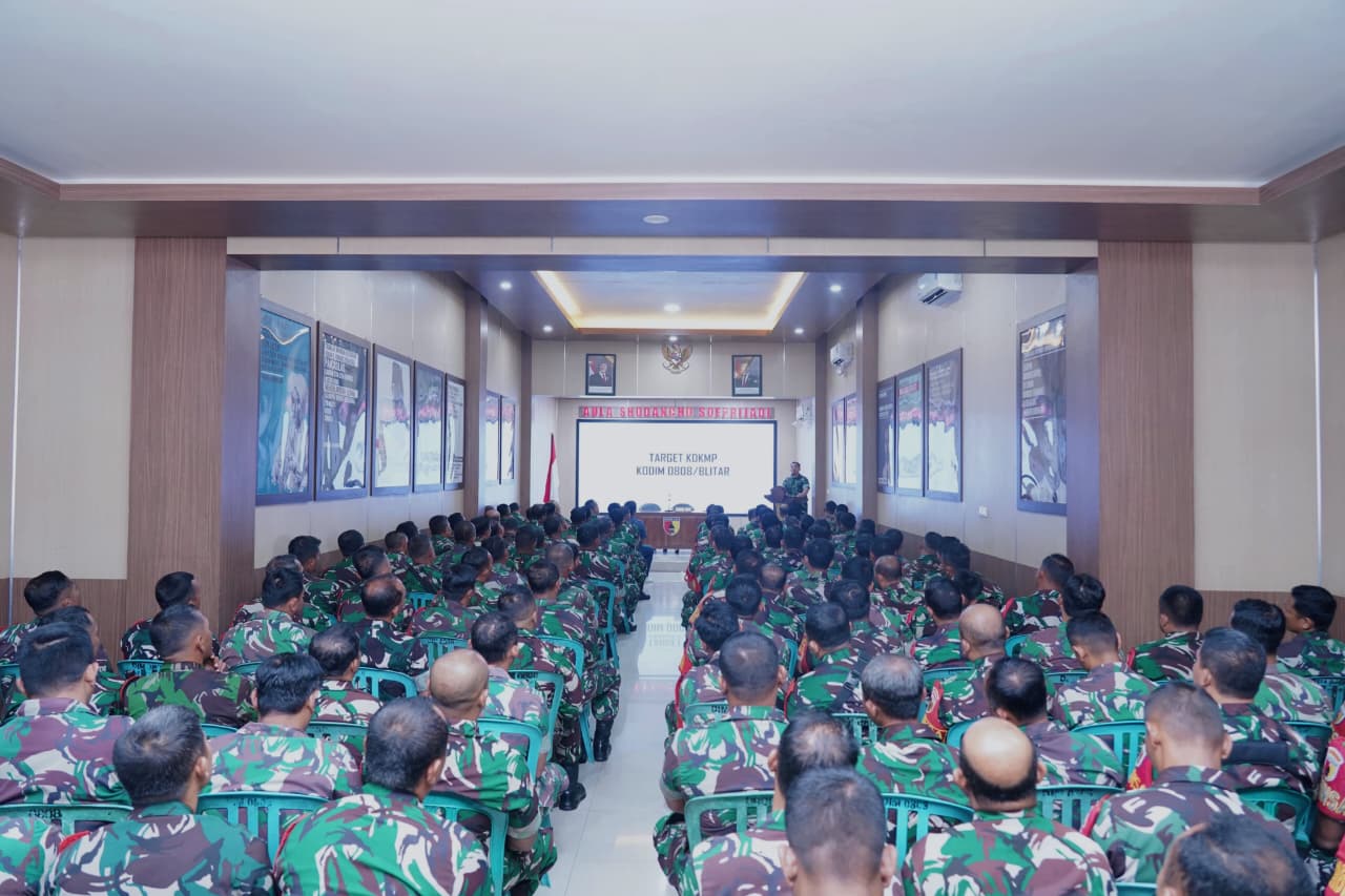 Percepatan Pembangunan Koperasi Merah Putih Dandim 0808/Blitar Berikan Arahan Kepada Danramil Dan Babinsa