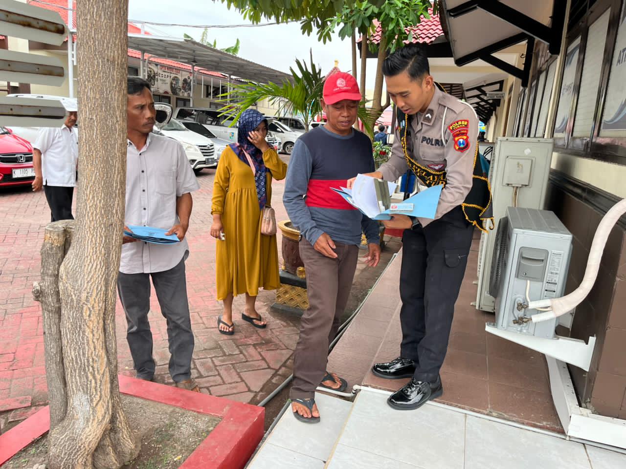 POLANTAS MENYAPA, Bukti Polisi Tak Sekadar Menilang tapi Mendidik