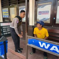 Di Balik Sapaan, Ada Empati: Satlantas Tuban Bangun Kedekatan Baru