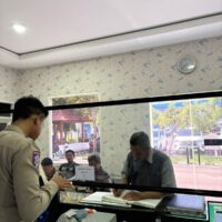 Polantas Menyapa: Langkah Sederhana yang Mengubah Hubungan Polisi dan Masyarakat