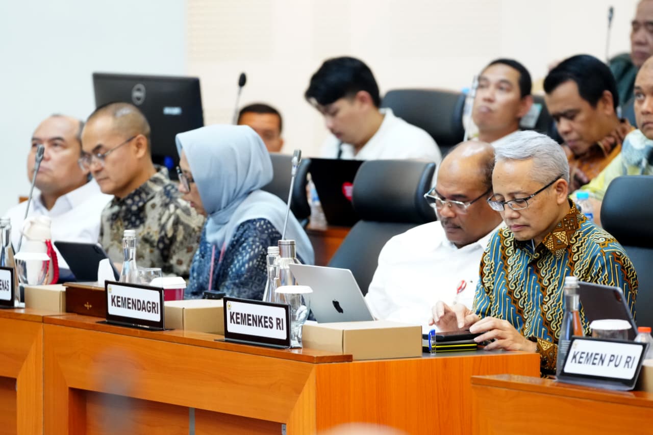 Asrenum Panglima TNI Paparkan Peran TNI dalam Penanggulangan Bencana di Hadapan Tim Pengawas DPR RI