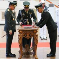 Atlet Juara Dunia Angkat Besi Rizki Juniansyah, Kini Resmi Sandang Pangkat Letnan Dua