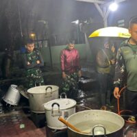 TNI AD Operasionalkan Dapur Lapangan di Aceh dan Sumbar untuk Bantu Korban Banjir dan Longsor