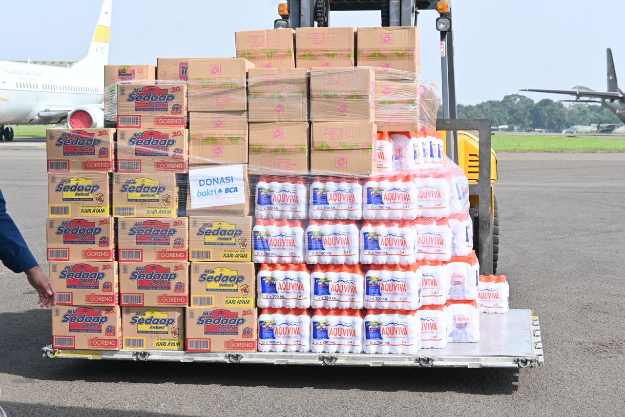 TNI Kembali Distribusikan Bantuan Kemanusiaan ke Wilayah Terdampak