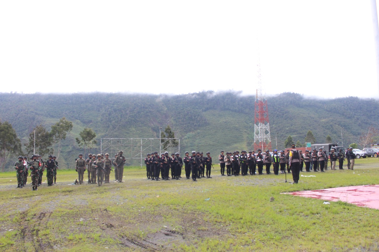 TNI–Polri Gelar Patroli Gabungan Perketat Keamanan Puncak Jaya