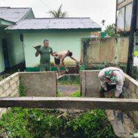 Jum'at Bersih, Anggota Kodim 1505/Tidore Tunjukkan Kepedulian pada Lingkungan Kerja