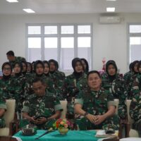 Gubernur Akmil Berikan Pengarahan kepada Kowad Subkoor Akmil pada Pertemuan Rutin Triwulan IV
