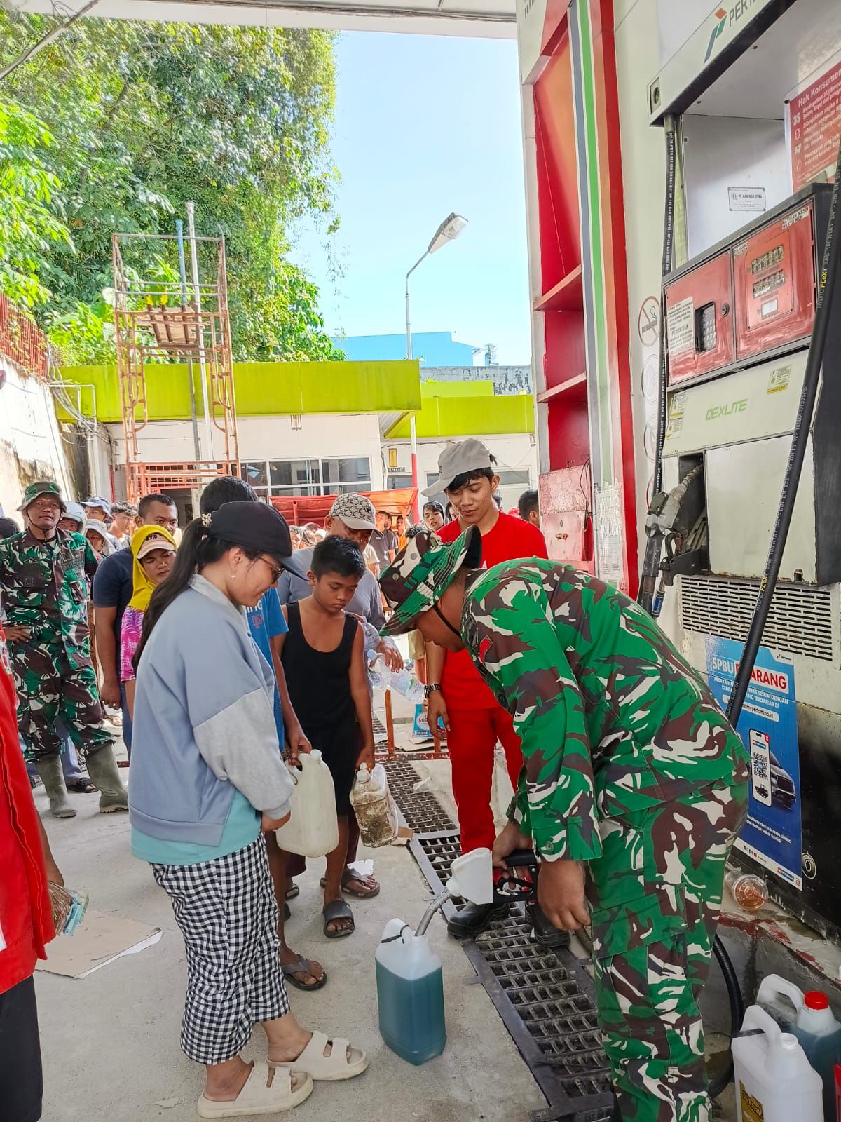 TNI Bantu Operasikan SPBU di Sibolga dan Tapteng Demi Pastikan Pasokan BBM Tetap Lancar