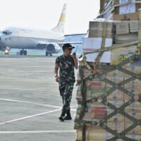 Ratusan Ton Bantuan Terbang ke Sumatera, TNI Percepat Operasi Kemanusiaan
