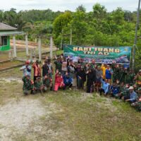 Sambut Peringatan Hari Juang Dan Bukti Kecintaan Kepada Para Ulama, Kodim 0913/PPU Bersama Warga Bersihkan Area Makam Habib Di Lawe-Lawe