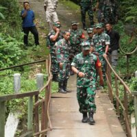 Danrem 081/DSJ kunjungi Lokasi Sasaran Pembangunan Jembatan Perintis Garuda Di Blitar