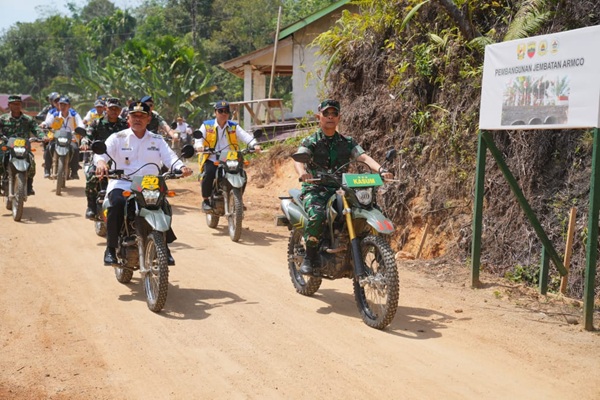 Kasum TNI Tinjau Pembangunan Hunian Sementara di Desa Napa Tapanuli Selatan