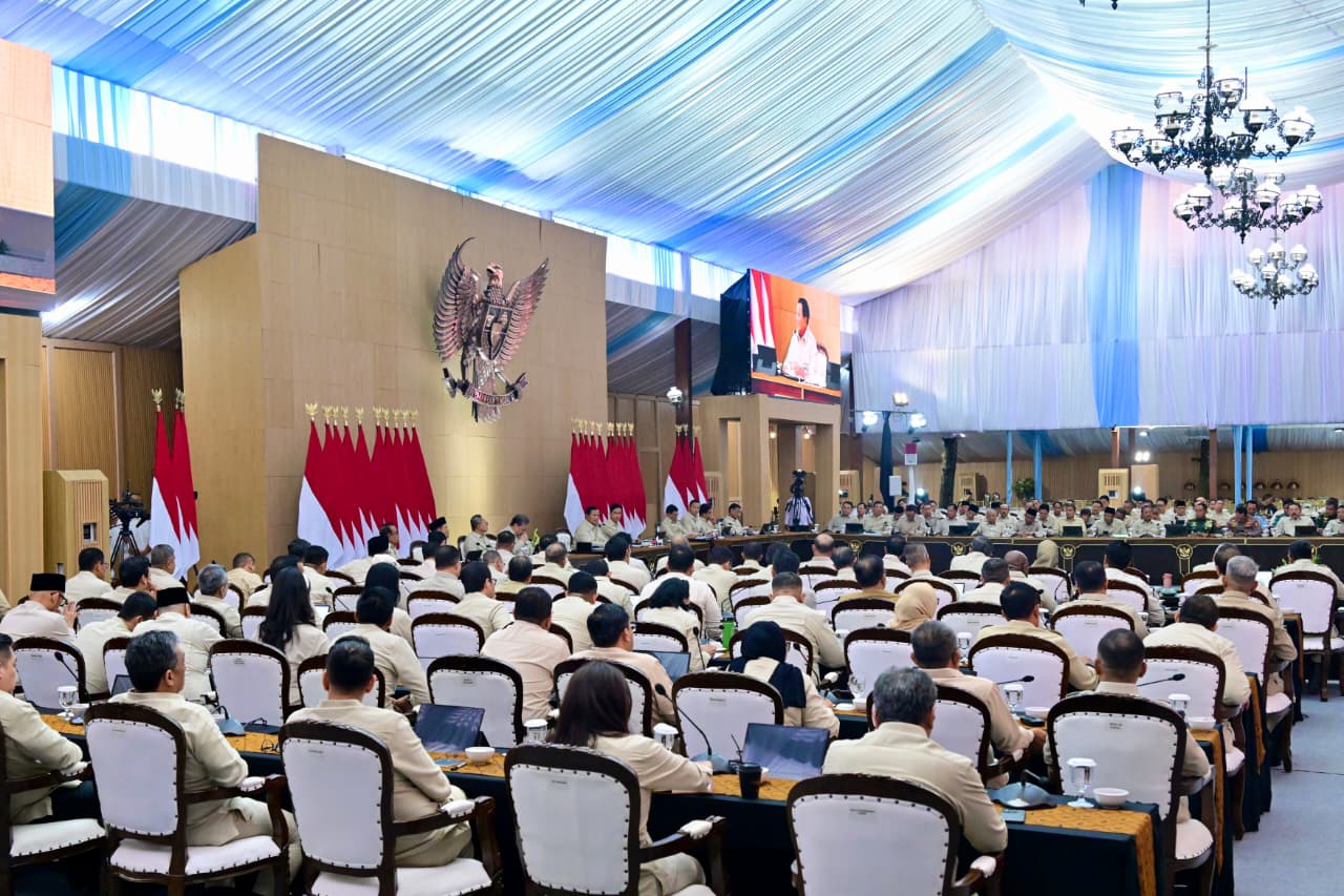 Panglima TNI Hadiri Taklimat Awal Tahun 2026 Presiden RI di Hambalang Panglima TNI Hadiri Taklimat Awal Tahun 2026 Presiden RI di Hambalang